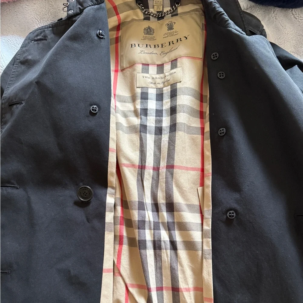 Burberry Kensington mid length trench coat black size 4 - Picture 9 of 9